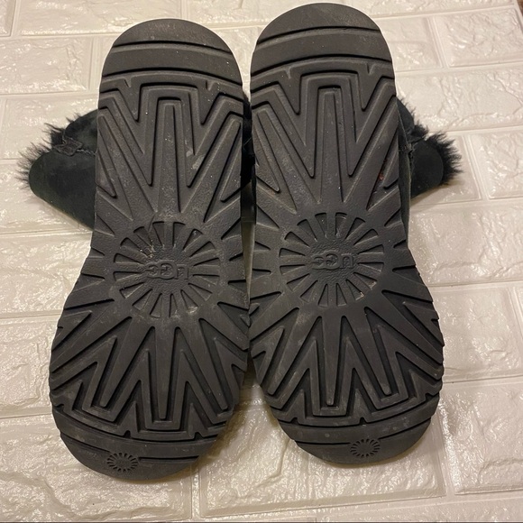 Ugg Australia Bailey Button Boots Size 8 - Picture 6 of 10